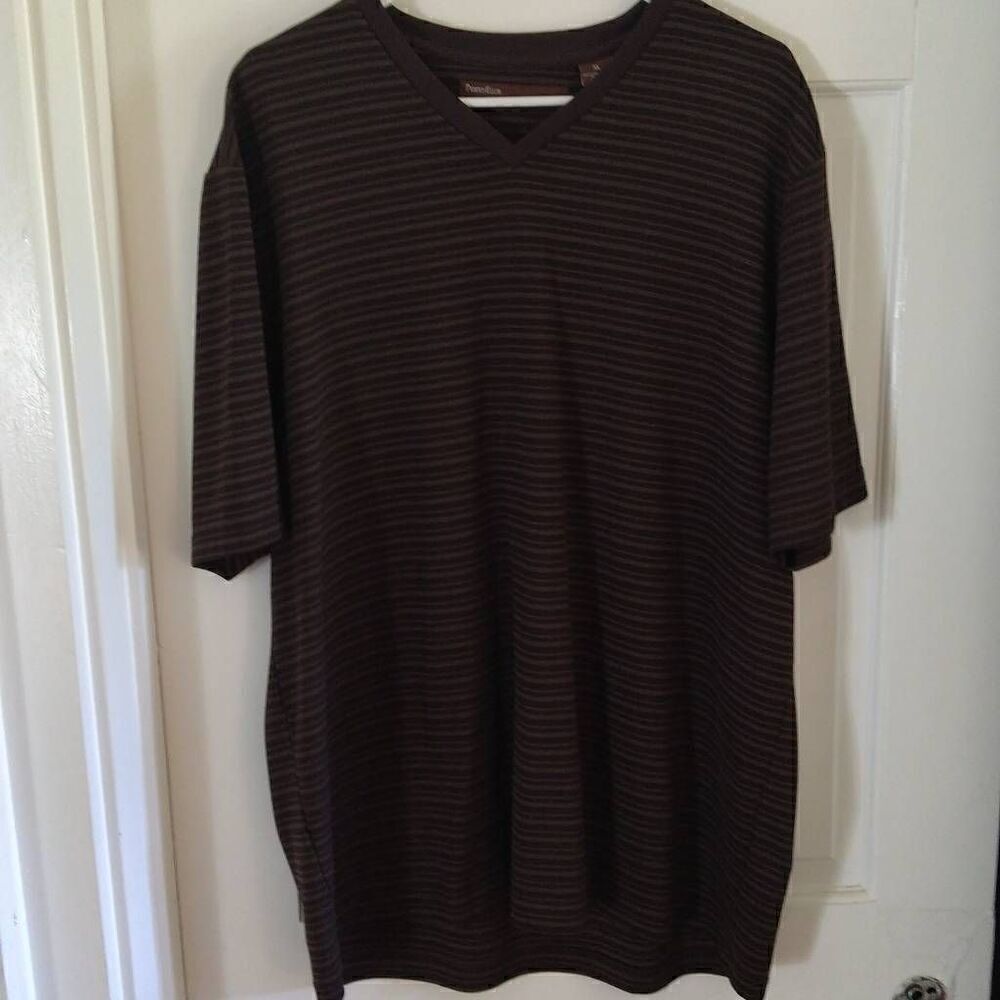 Perry Ellis, Vneck, XLarge, Striped - Picture 7 of 7